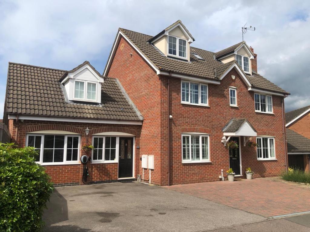 Dease Manor Appartement Higham Ferrers Buitenkant foto