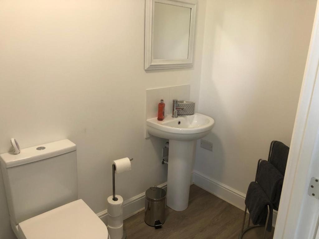 Dease Manor Appartement Higham Ferrers Buitenkant foto
